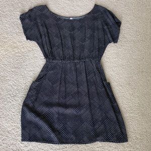 Black & White Mini Xhilaration Dress w/POCKETS!  Size Small